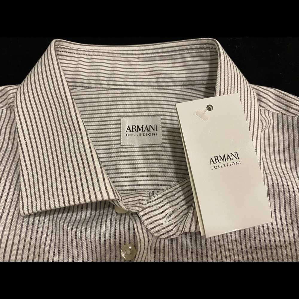 Men’s Armani dress shirt NWT size 42 16 1/2 R